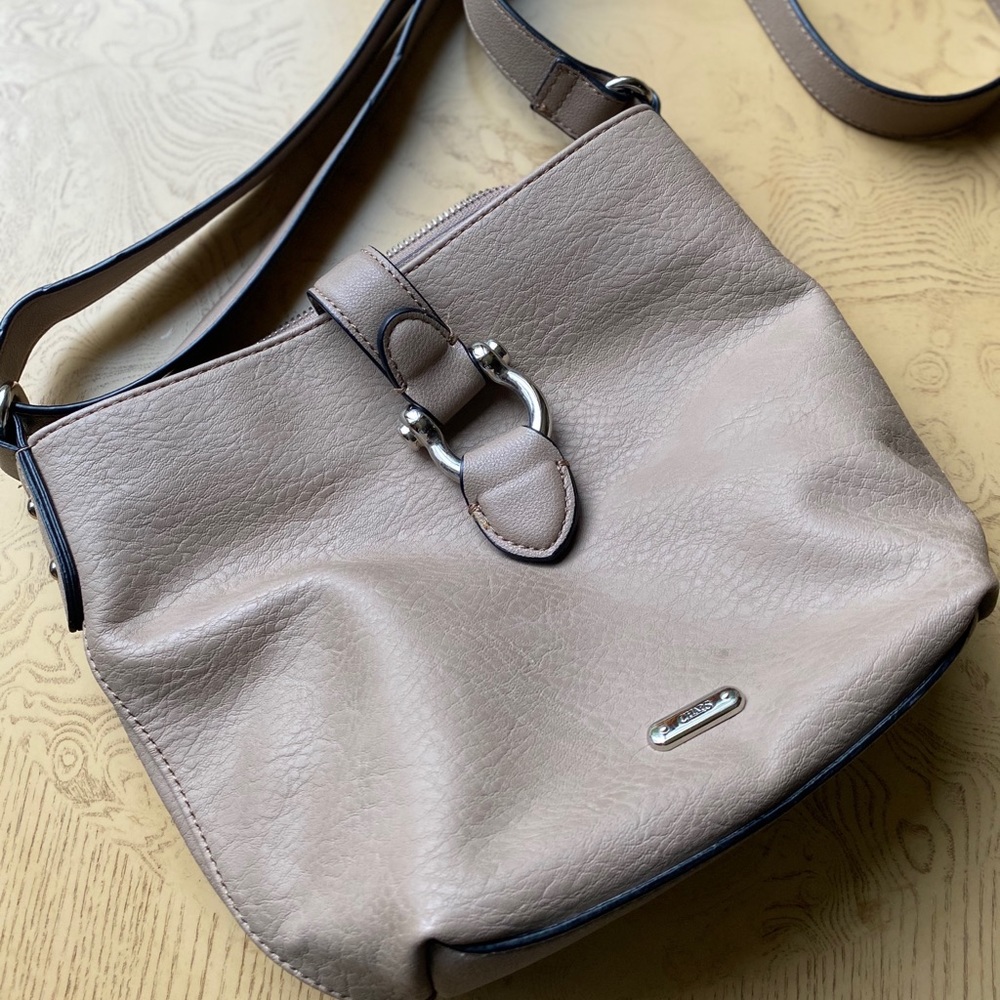 Medium cross body bag